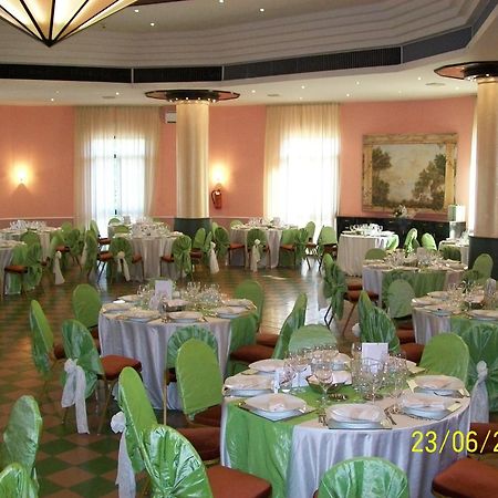 Hotel Ambasciatori Calitri Bagian luar foto